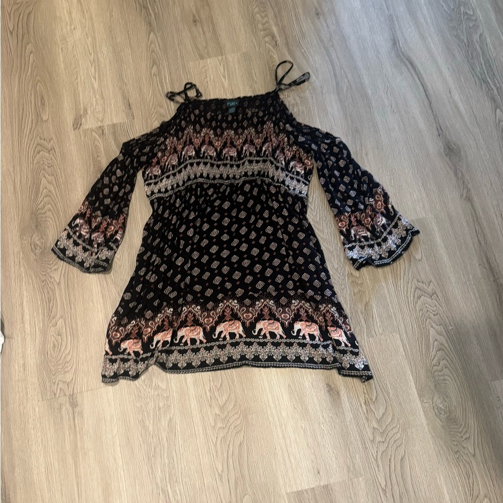 Rue21 elephant Hindi shoulderless long sleeve short dress, Size 3x